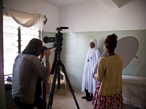 FLO_INTRODUCTIONS_PTS CLASSROOMIMG_4697