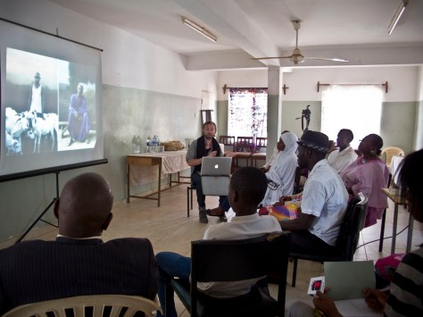 FLO_SLIDESHOW_PTS CLASSROOMIMG_4714