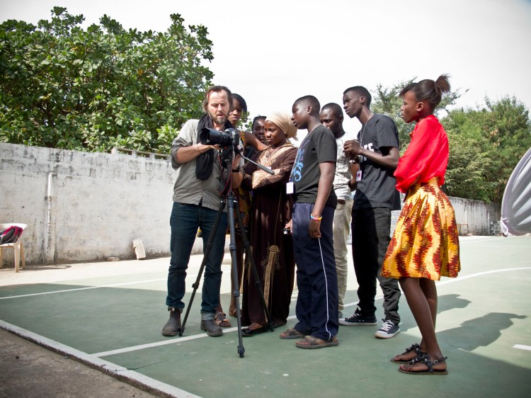 FLO_STUDENTS_CAMERA_PTSIMG_4834