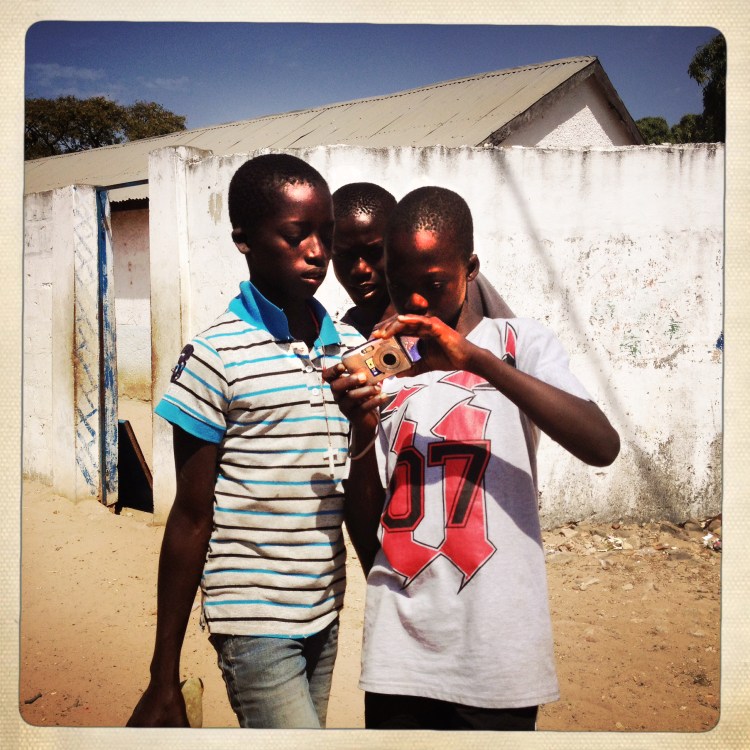 FUJI CAMERA2_KARTONG_3264