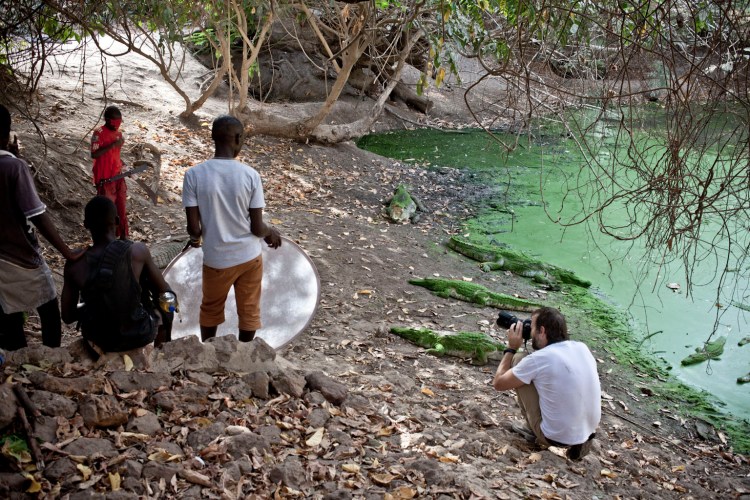 FLO_WORKING_CROC POOL_0071