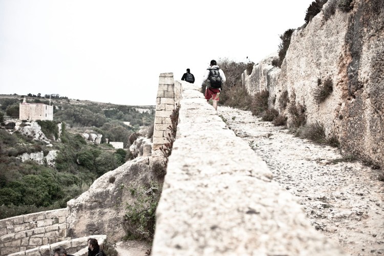 Walking the Victoria Lines, Malta
