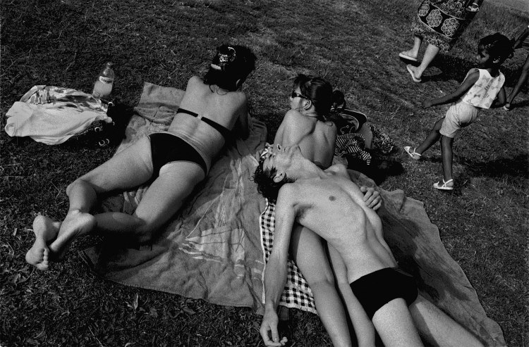 Hampstead Heath - Boy on Girl