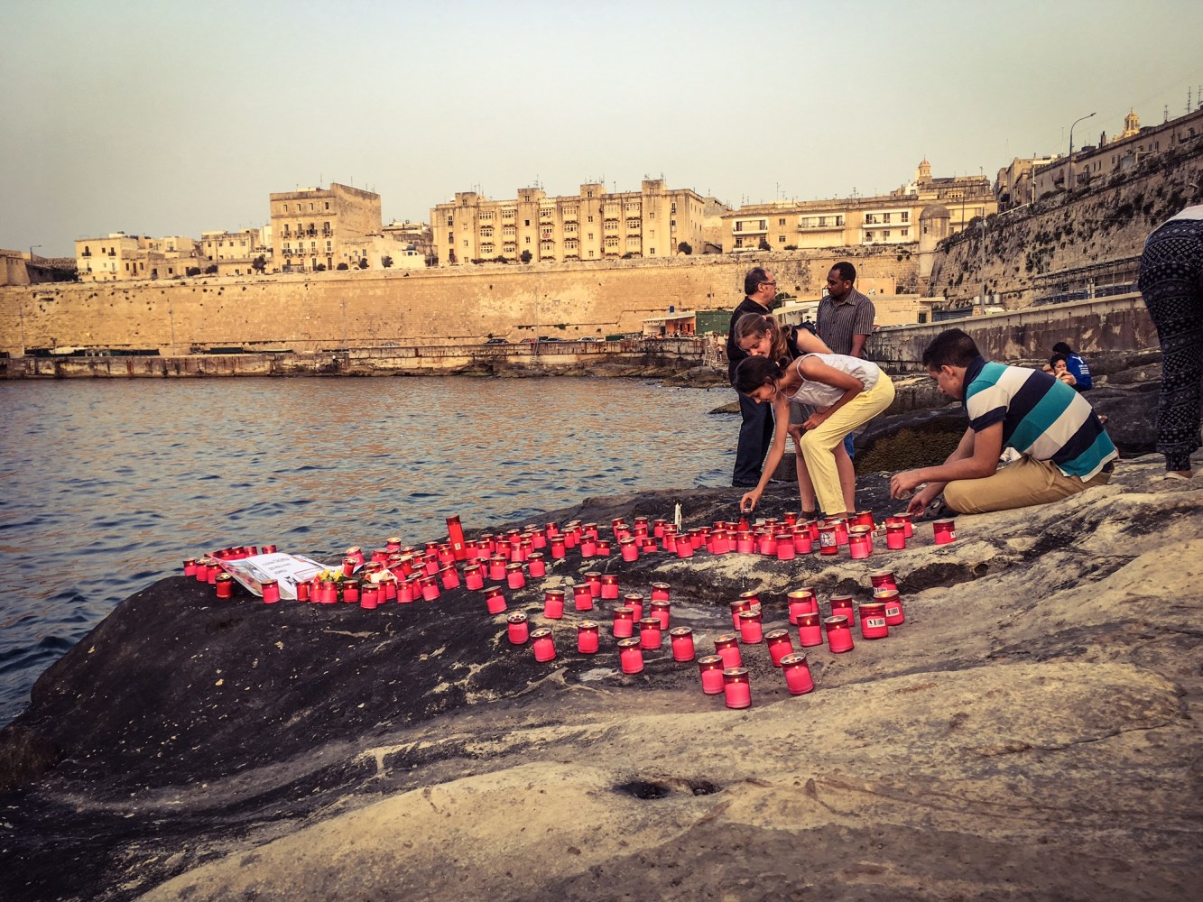 Ports of Hope, a candlelit vigil to honor the lives lost at sea and the need for solidarity, Valletta, Malta, 5th July 2018 ©Helen Jones-Florio 