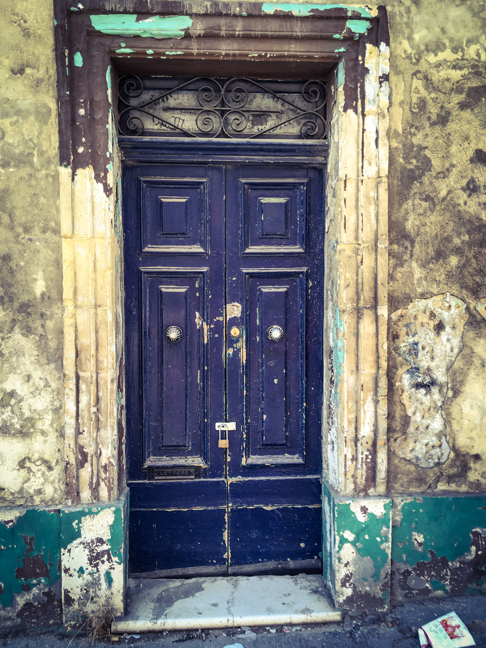 Old wooden front door, blue, Triq San Pawl, Bormla, Malta ©Helen Jones-Florio