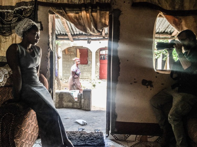 Photographer, Jason Florio, making #Portraits4PositiveChange, the Gambia, West Africa © Helen Jones-Florio 